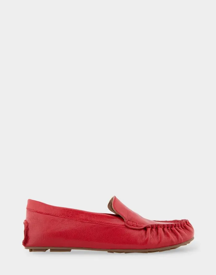 Aerosoles Comfortable Women039s Driver In Racing Red Leather Racing Red Leather Women Clogs and Mules Aerosoles Comfortable Women039s Driver In Racing Red Leather Racing Red Leather Women Clogs and Mules