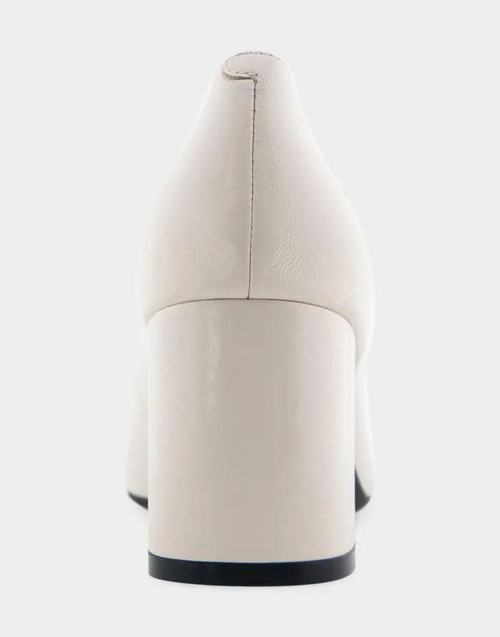 Aerosoles Comfortable Women039s Midheel Pump In Eggnog Leather Eggnog Leather Women Clogs and Mules
