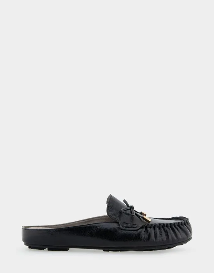 Aerosoles Comfortable Women039s Slip On Driver In Black Leather Black Leather Women Clogs and Mules Aerosoles Comfortable Women039s Slip On Driver In Black Leather Black Leather Women Clogs and Mules