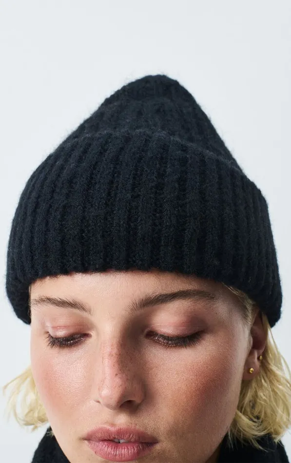 Beanie East Black WomenMen American Vintage Beanies and Caps Beanie East Black WomenMen American Vintage Beanies and Caps