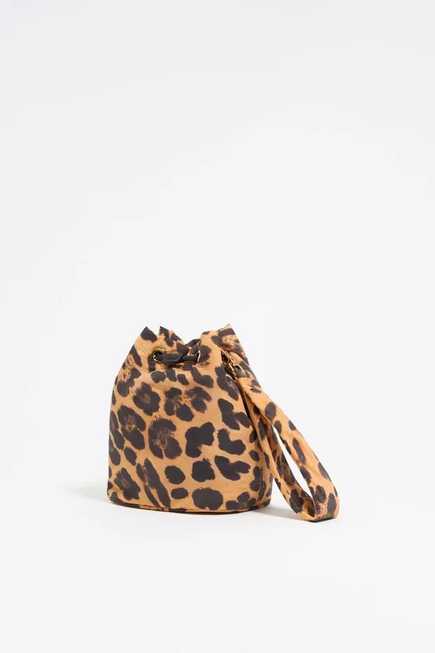 Beige Leopard Nylon Makeup Case Leopard Natural Women Bimba Y Lola Vanity Pouches Beige Leopard Nylon Makeup Case Leopard Natural Women Bimba Y Lola Vanity Pouches