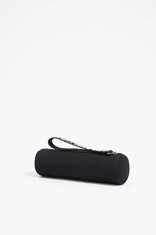 Black Nylon Cylindrical Makeup Case Black Women Bimba Y Lola Vanity Pouches Black Nylon Cylindrical Makeup Case Black Women Bimba Y Lola Vanity Pouches