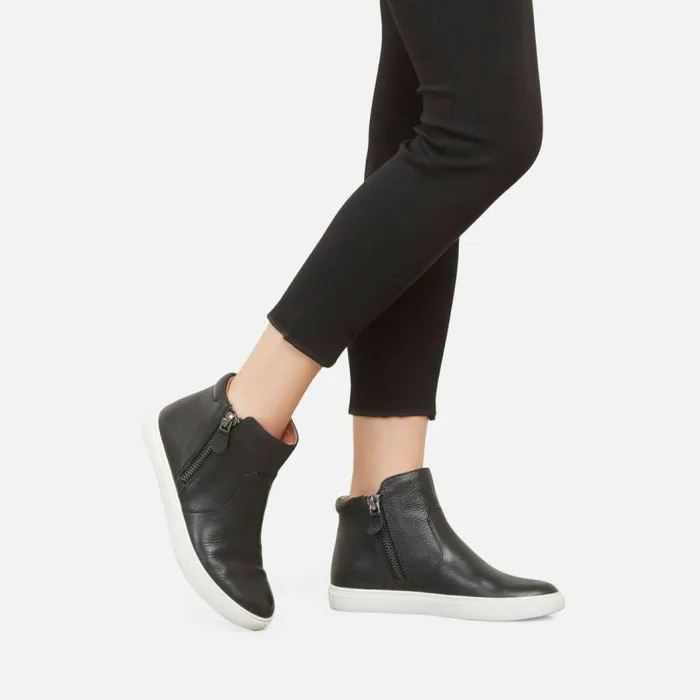 Carter Black Women Kenneth Cole Sneakers Carter Black Women Kenneth Cole Sneakers