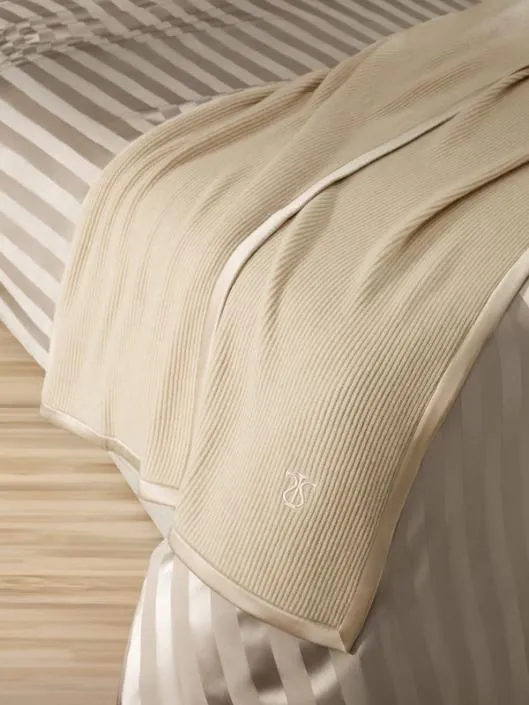 Cashmere Throw With Silk Edging WomenHome Pillows Lilysilk Knitwear