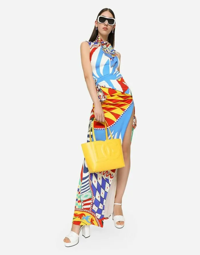 Dolce and Gabbana DG Logo Bag Women Small Calfskin DG Logo Shopper Yellow Dolce and Gabbana DG Logo Bag Women Small Calfskin DG Logo Shopper Yellow