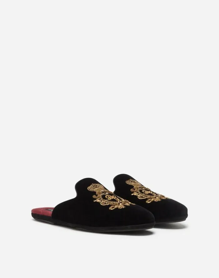 Dolce and Gabbana Loafers And Moccasins Men Velvet Slippers With Coat Of Arms Embroidery Black Dolce and Gabbana Loafers And Moccasins Men Velvet Slippers With Coat Of Arms Embroidery Black