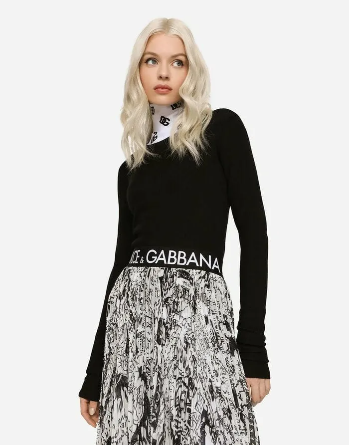 Dolce and Gabbana Sweaters And Cardigans Women Ribbed Cashmere And Silk Sweater With DG Logo Black Dolce and Gabbana Sweaters And Cardigans Women Ribbed Cashmere And Silk Sweater With DG Logo Black