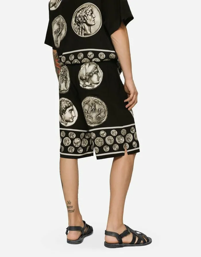 Dolce and Gabbana Trousers And Shorts Men Crpe De Chine Bermuda Jogging Pants Black Dolce and Gabbana Trousers And Shorts Men Crpe De Chine Bermuda Jogging Pants Black
