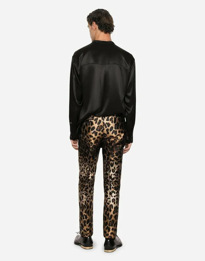 Dolce and Gabbana Trousers And Shorts Men Jacquard Pants With Leopard Design Animal Print Dolce and Gabbana Trousers And Shorts Men Jacquard Pants With Leopard Design Animal Print