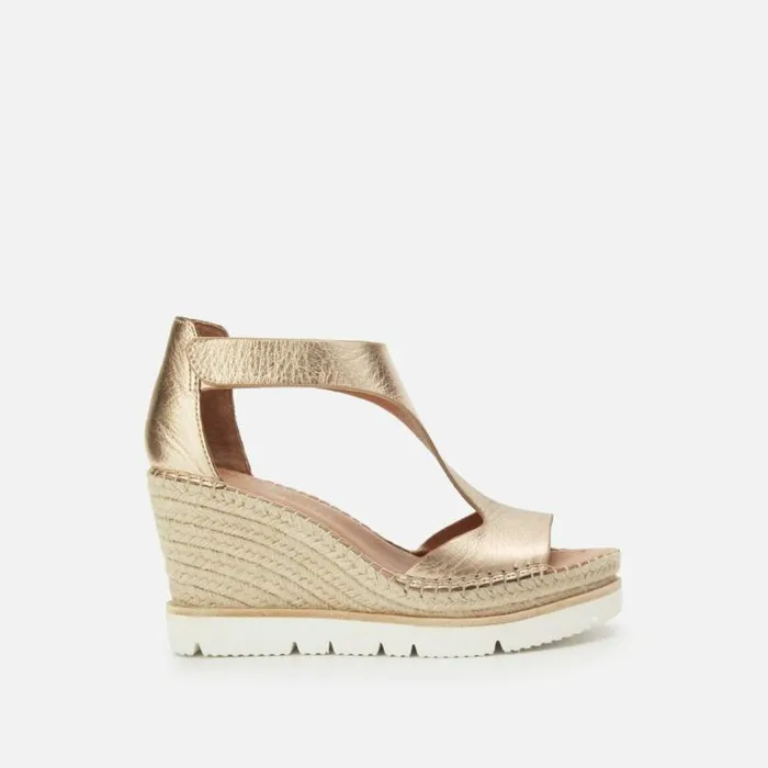 Elyssa Easy TStrap Wedge Sandal Rose Gold Women Kenneth Cole Sandals