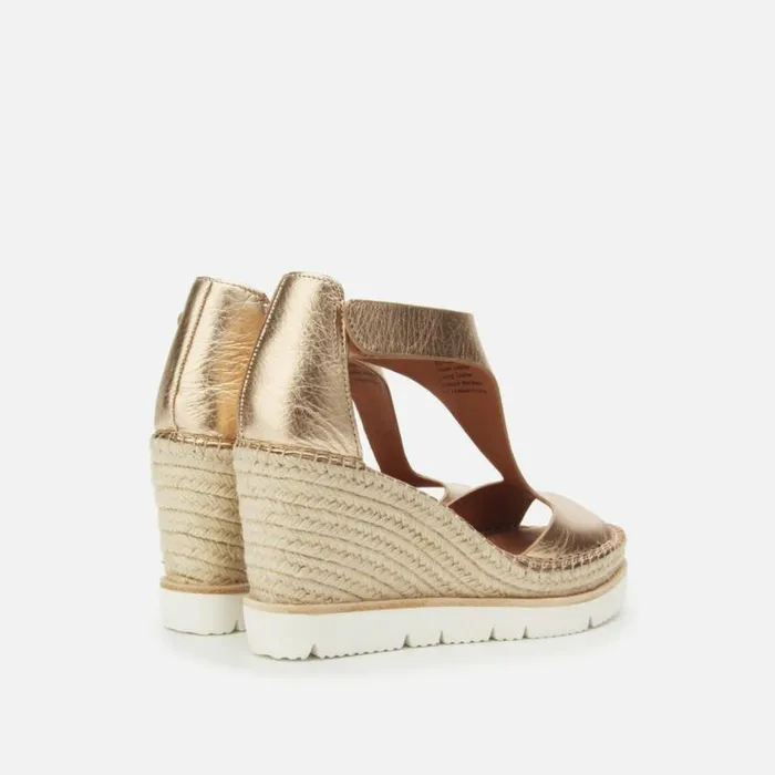 Elyssa Easy TStrap Wedge Sandal Rose Gold Women Kenneth Cole Sandals