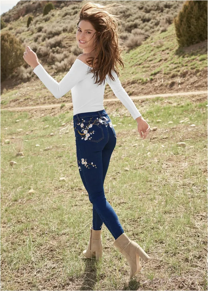 FLORAL EMBROIDERED SKINNY JEANS Dark Wash Women VENUS Novelty Jeans