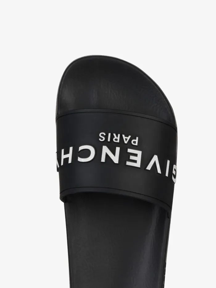 Givenchy Slide Flat Sandals In Rubber Black Women Slides and Sandals Givenchy Slide Flat Sandals In Rubber Black Women Slides and Sandals