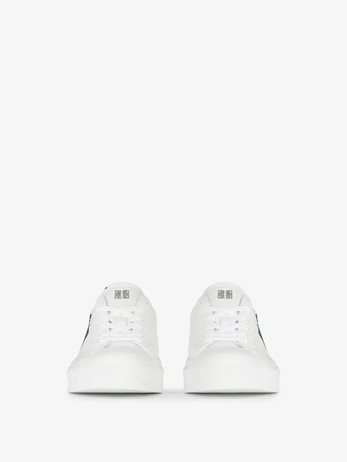 Givenchy Sneakers City Sport In Leather With Tag Effect 4G Print Whiteblack Men Sneakers Givenchy Sneakers City Sport In Leather With Tag Effect 4G Print Whiteblack Men Sneakers
