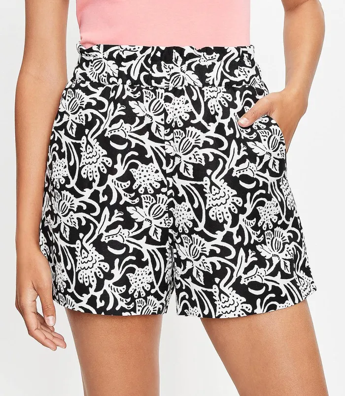 LOFT Petite Pull On Shorts In Vine Linen Blend Black Women Petite Shorts