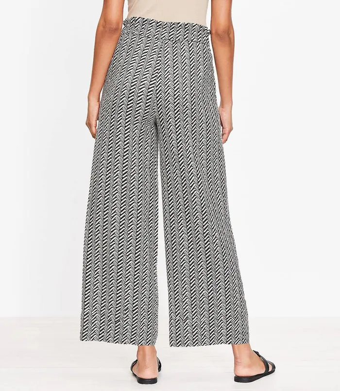LOFT Petite Pull On Wide Leg Pants In Chevron Linen Blend Black Women Petite Pants