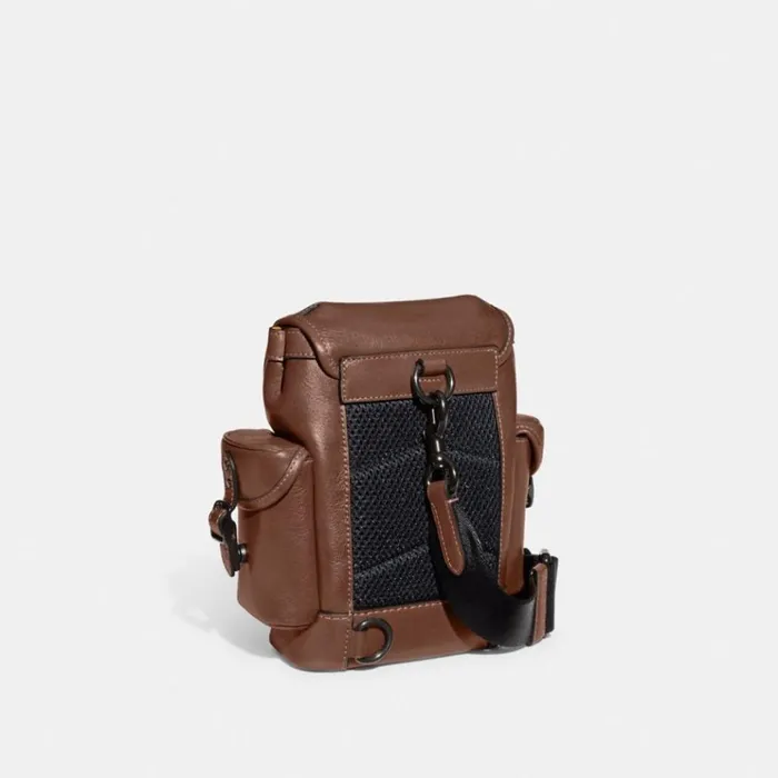 Men Backpacks Coach Hitch Backpack 13 Dark Saddle
