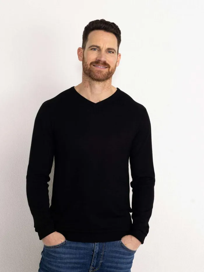 Men Knits and Sweats Petrol Industries Essential VNeck Knit Black
