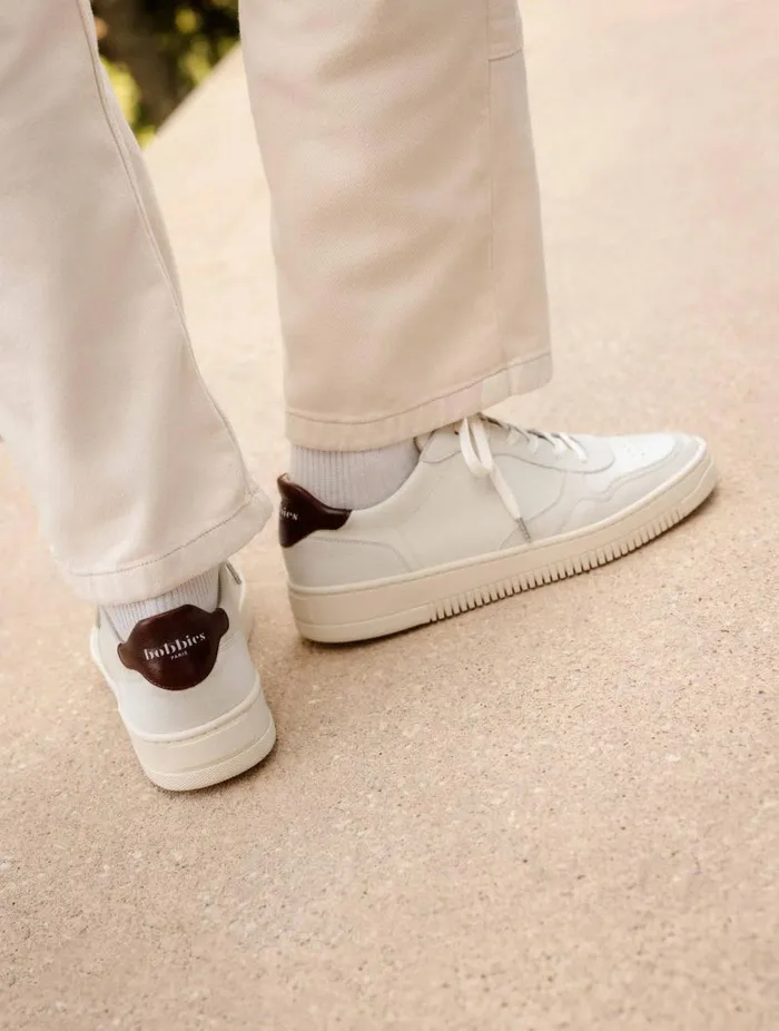 Men Sneakers Bobbies Travis Off White and Turkish Coffee