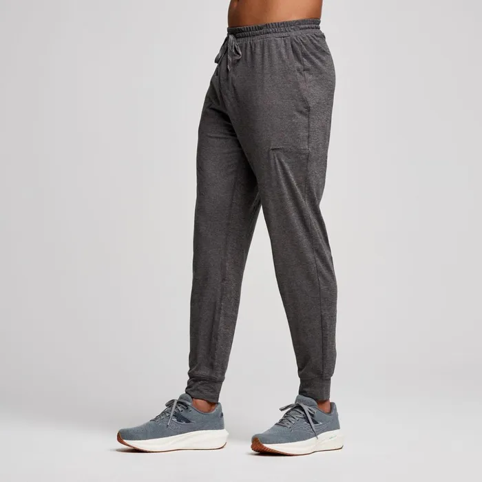 Men Triumph Pant Carbon Heather Saucony Bottoms