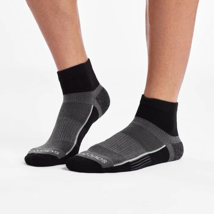 MenWomen Inferno Quarter 3Pack Socks Black Saucony Accessories