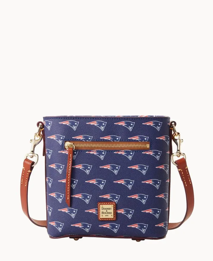 NFL Patriots Small Zip Crossbody Patriots Woman Dooney and Bourke Crossbodies NFL Patriots Small Zip Crossbody Patriots Woman Dooney and Bourke Crossbodies