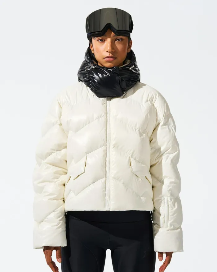 Perfect Moment Mountain Puffer Jacket Snow White Women Jackets