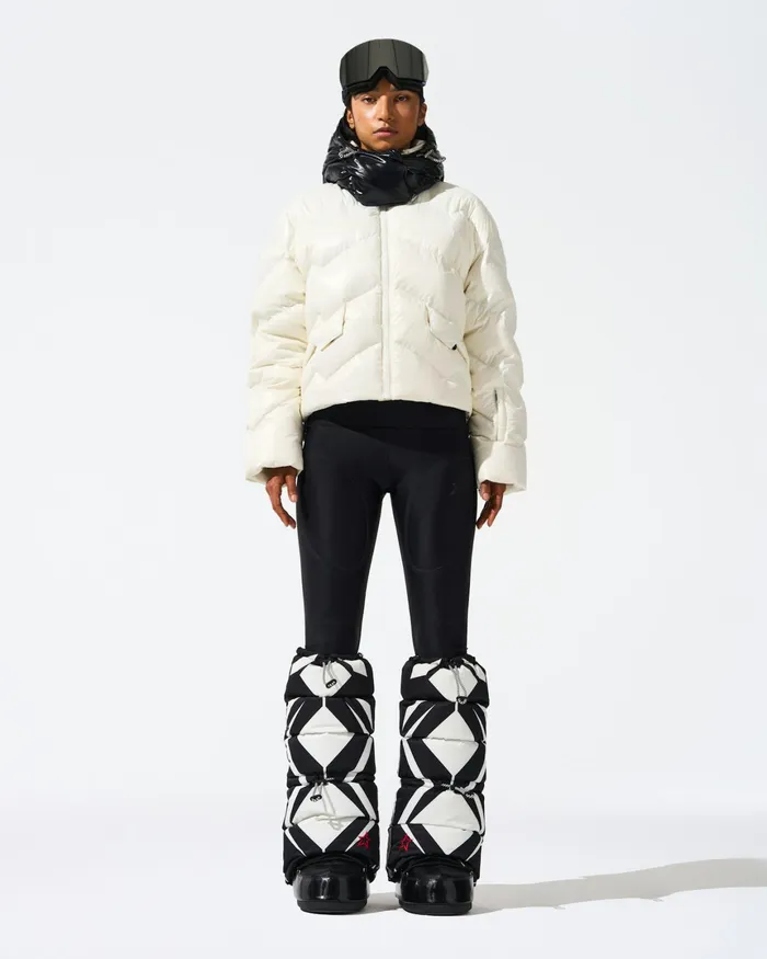 Perfect Moment Mountain Puffer Jacket Snow White Women Jackets