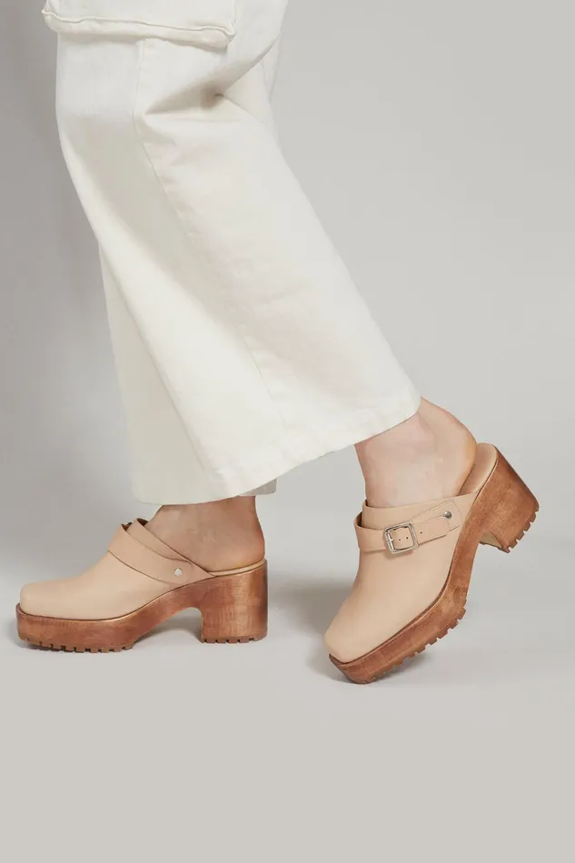 Rachel Comey Clogs Women Steel Clog Sand