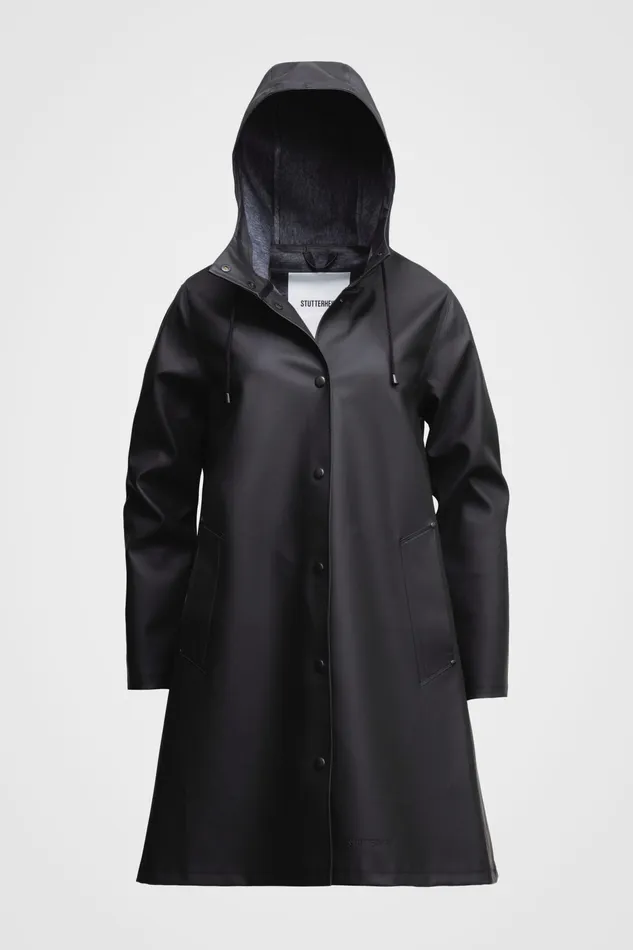 Raincoats Women Stutterheim Black Raincoat For Women 8211 Mosebacke