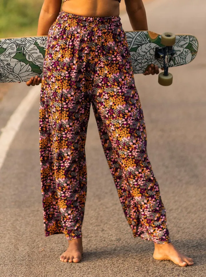 Roxy Pants and Jeans Forever And A Day Lightweight Pants Anthracite Floral Daze 8211 Women Roxy Pants and Jeans Forever And A Day Lightweight Pants Anthracite Floral Daze 8211 Women