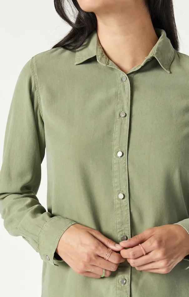 Shelby SemiFitted Shirt In Oil Green Supersoft Chic Women Mavi Jeans Shirts Shelby SemiFitted Shirt In Oil Green Supersoft Chic Women Mavi Jeans Shirts