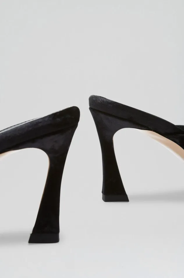 Shoes Women Scanlan Theodore VELVET MULE 75 Black Shoes Women Scanlan Theodore VELVET MULE 75 Black