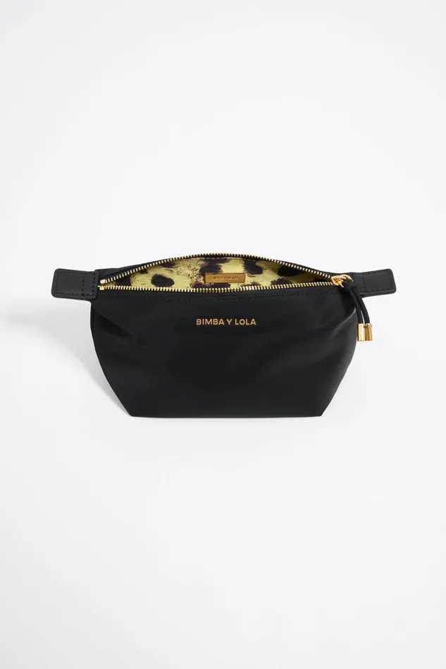 Small Black Nylon Trapezium Makeup Case Black Women Bimba Y Lola Vanity Pouches Small Black Nylon Trapezium Makeup Case Black Women Bimba Y Lola Vanity Pouches