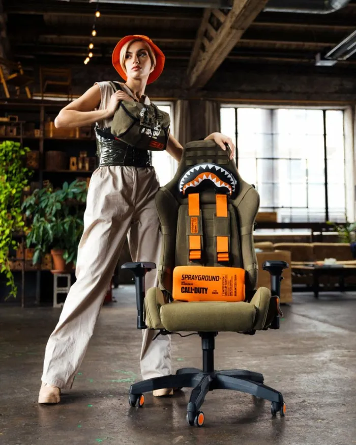 SPRAYGROUND CALL OF DUTY FLYING ASSASSINS PARACHUTE CHESTPACK Bags