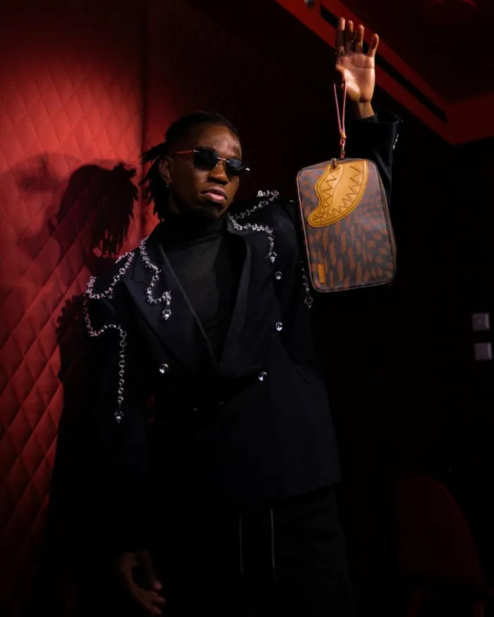 SPRAYGROUND TRIPPY HENNY TOILETRY BAG Bags