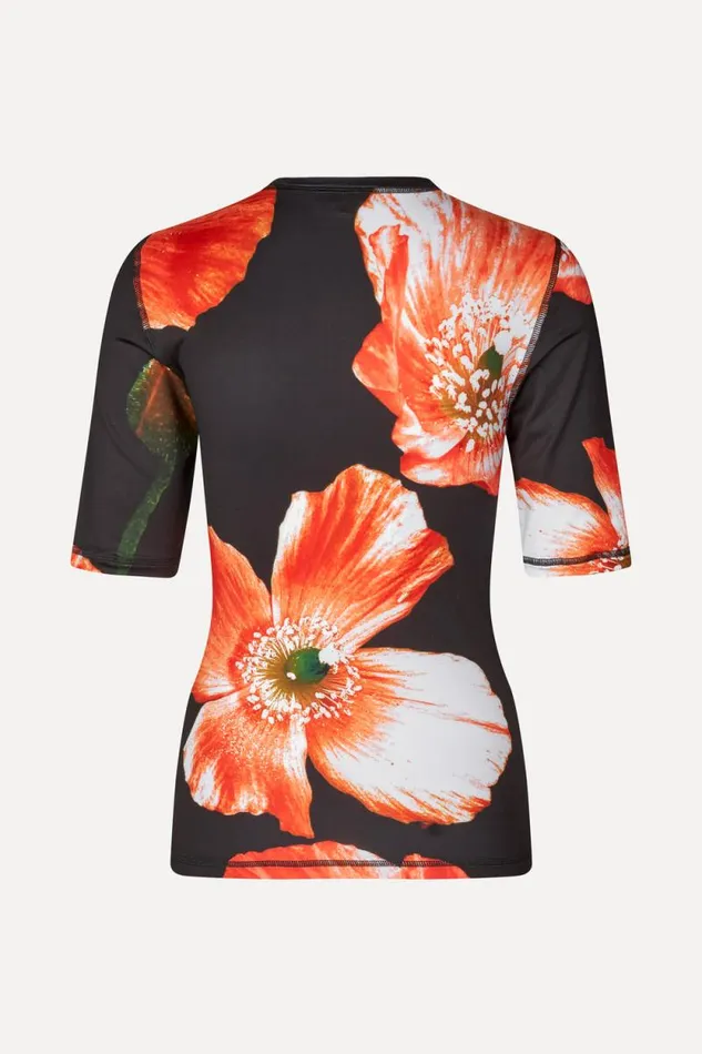 Stine Goya Tops and Shirts SGMinerva Tshirt 8211 Opium Poppies 8211 Women