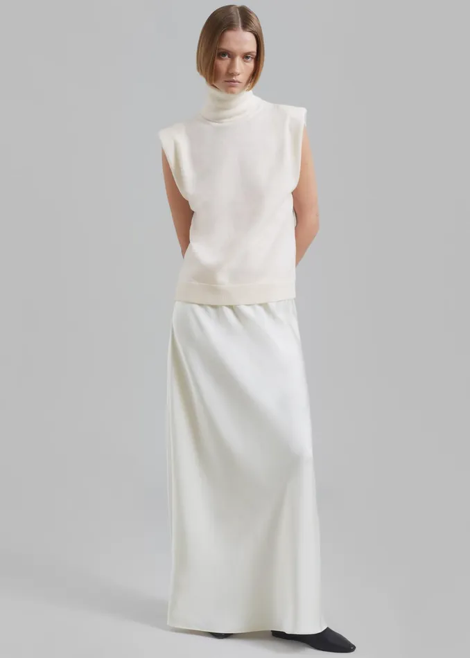 The Frankie Shop Knitwear Nadia Thin Padded Sleeveless Turtleneck 8211 Ivory 8211 Women