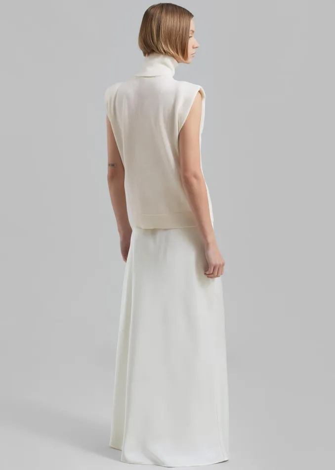 The Frankie Shop Knitwear Nadia Thin Padded Sleeveless Turtleneck 8211 Ivory 8211 Women
