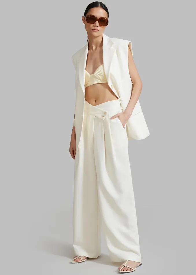 The Frankie Shop Outerwear Eloise Vest 8211 Cream 8211 Women