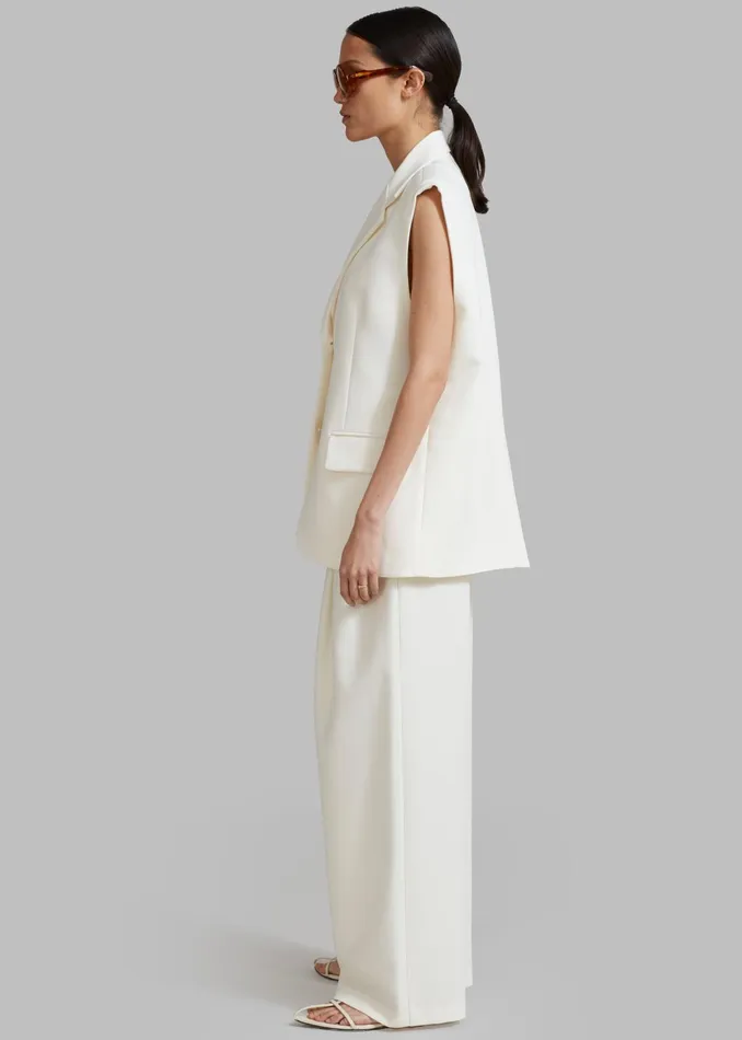 The Frankie Shop Outerwear Eloise Vest 8211 Cream 8211 Women