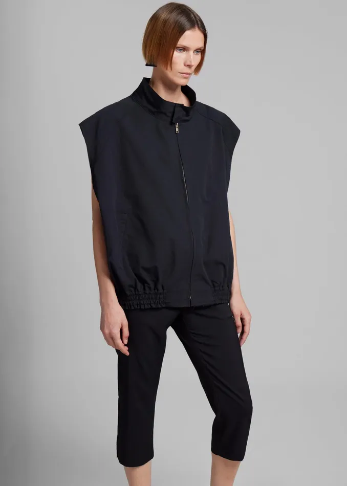The Frankie Shop Outerwear Lance Sleeveless Bomber Jacket 8211 Black 8211 Women