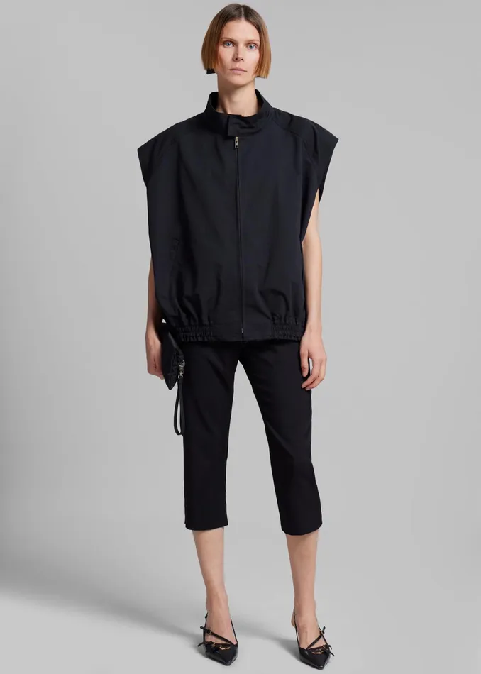 The Frankie Shop Outerwear Lance Sleeveless Bomber Jacket 8211 Black 8211 Women