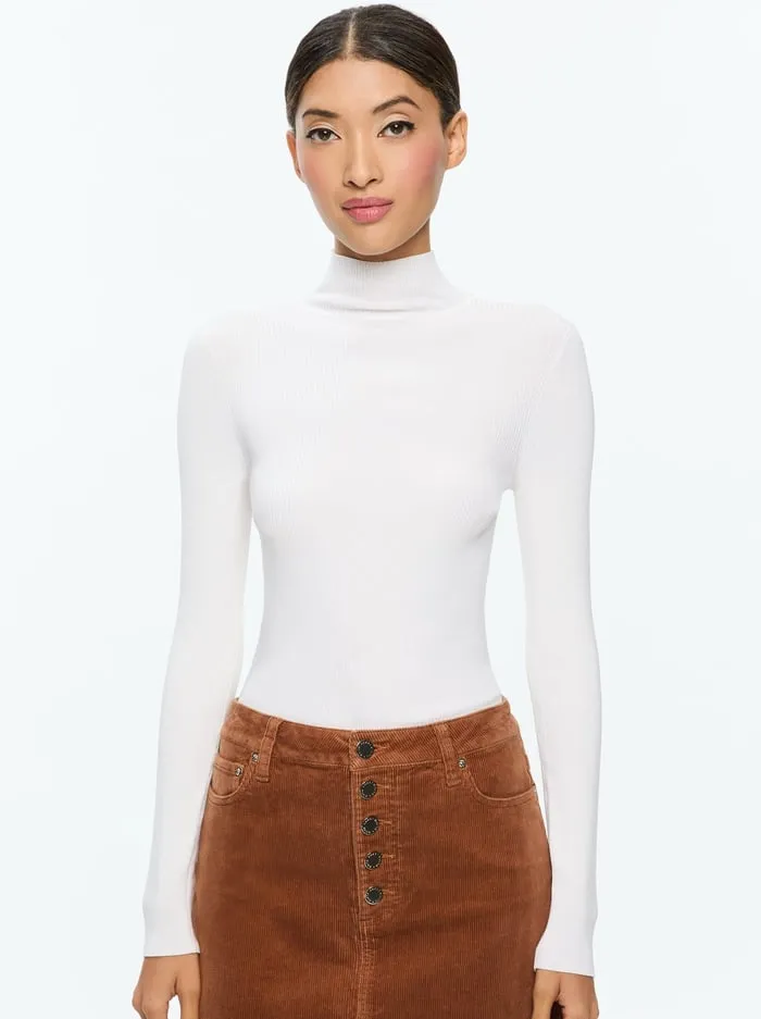 Tops Women Alice Olivia Roberta Turtleneck Soft White