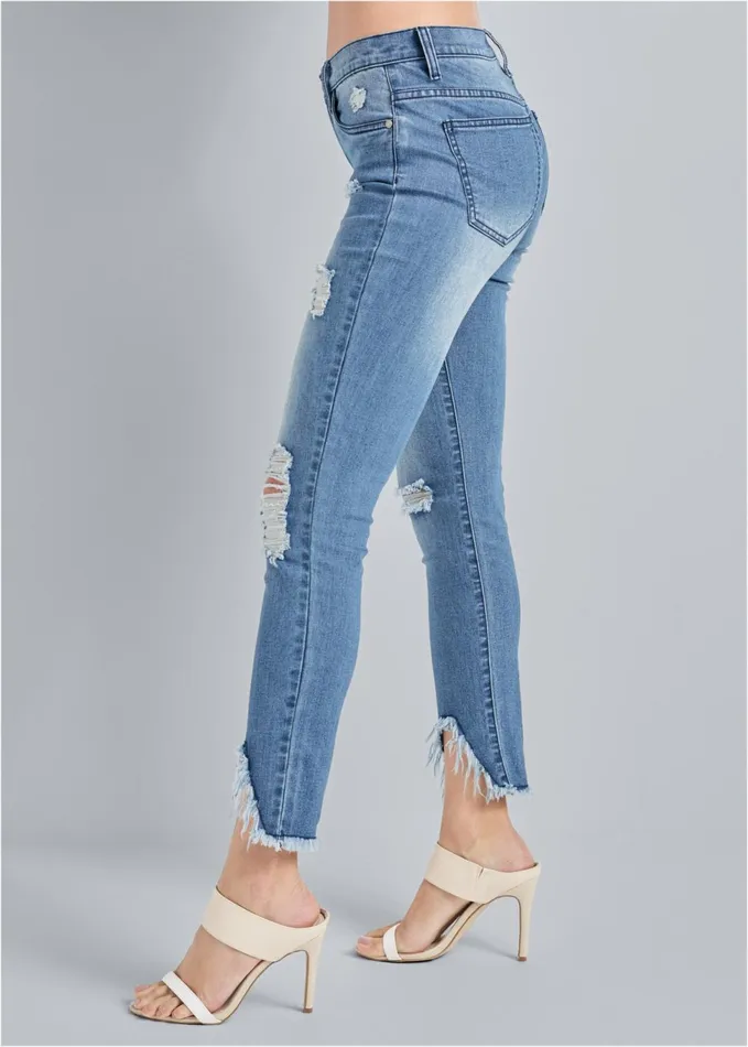 TRIANGLE HEM JEANS Medium Wash Women VENUS Capris