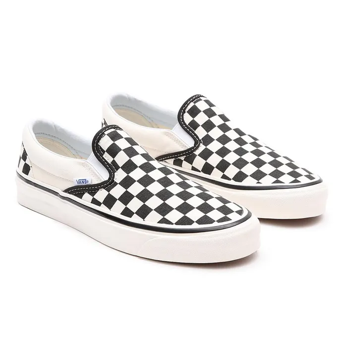 Vans Classics Men Anaheim Factory Classic SlipOn 98 DX Shoes Black White