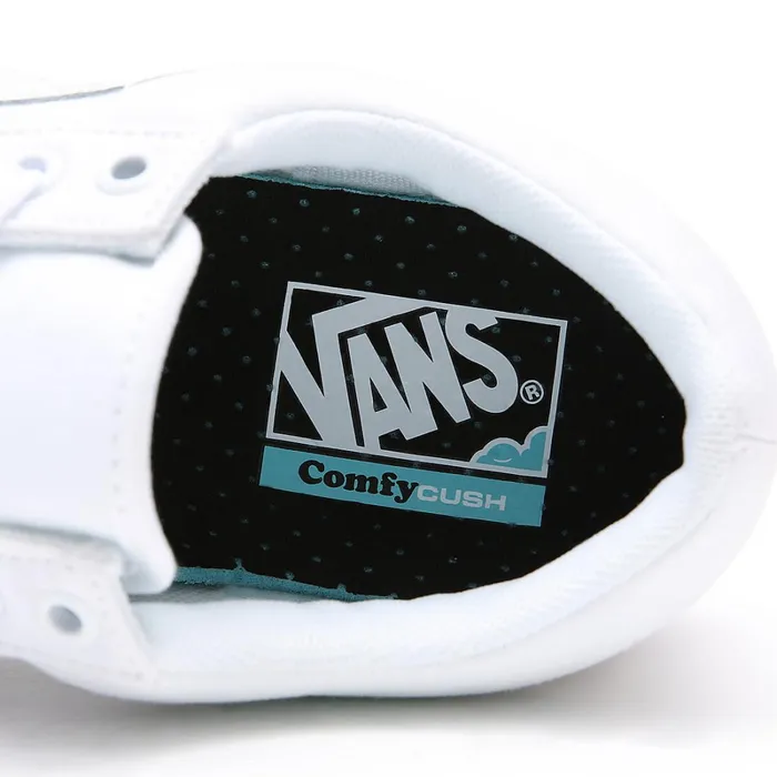 Vans Classics Men Classic ComfyCush Old Skool Shoes White