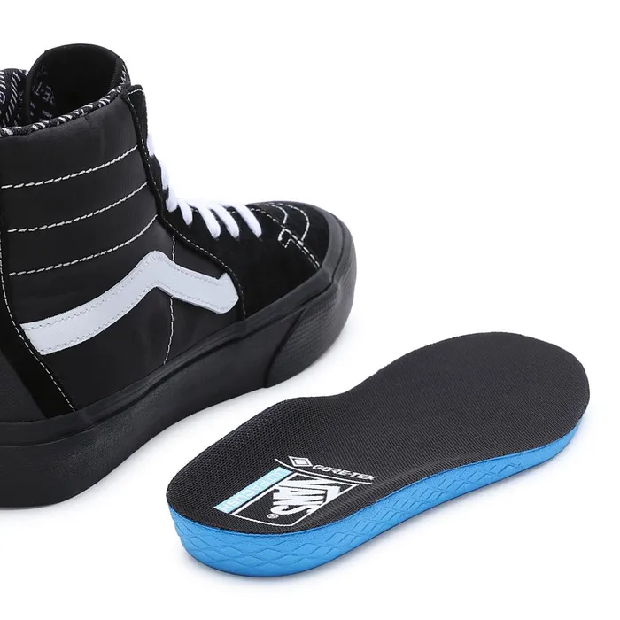 Vans Classics Women GoreTex Sk8Hi Shoes Black