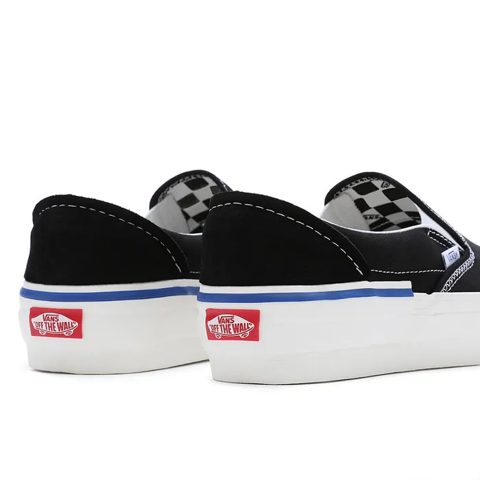 Vans Classics Women SlipOn Reconstruct Shoes Black