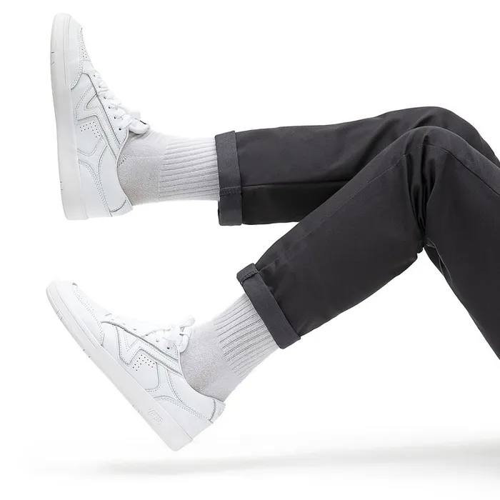 Vans Lowtop Shoes Men Leather Lowland Comfycush Shoes White